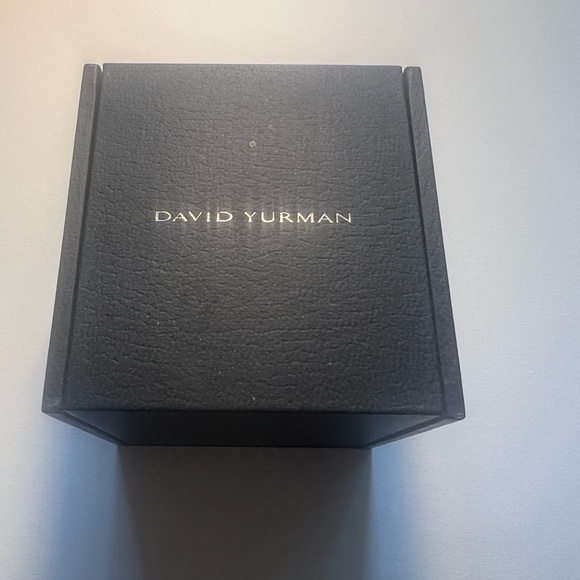 David Yurman Crossover ring silver in original box. Beautiful condition! - Picture 2 of 6